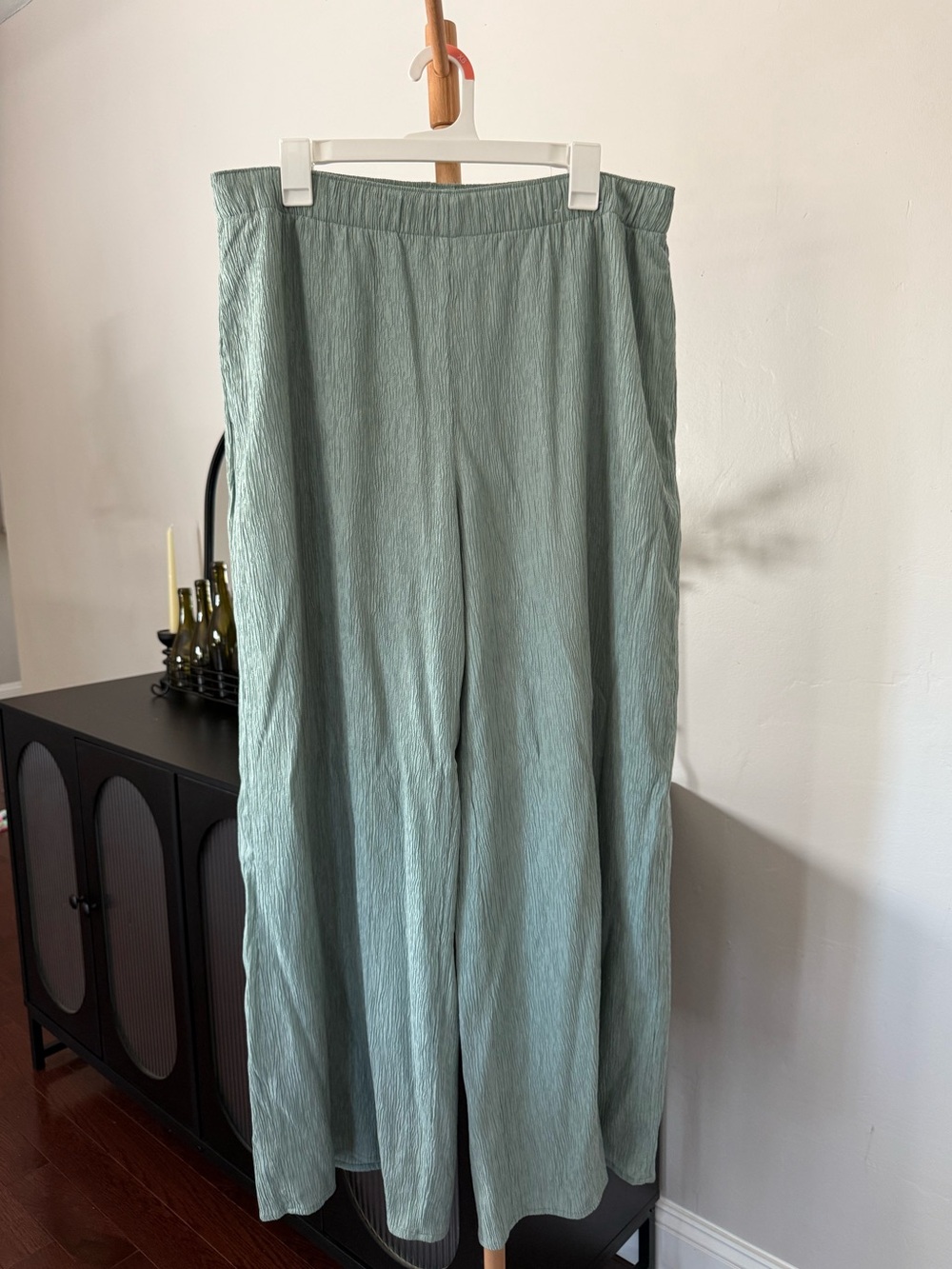 Abercrombie & Fitch Sage Green High Rise Wide Leg Pull On Pants Size Large NWOT - Picture 3 of 9